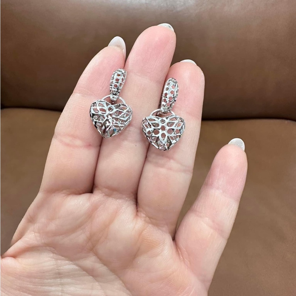 New earrings white gold 18k